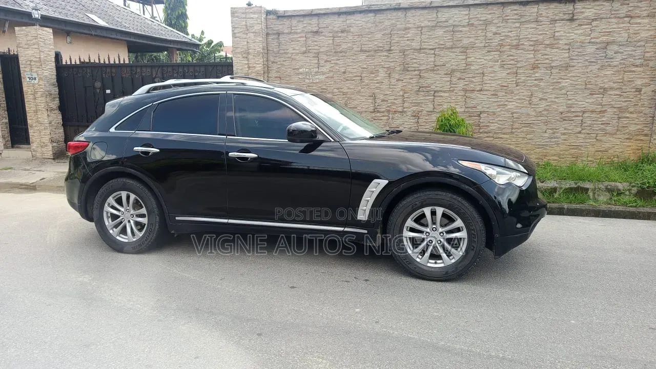 Infiniti FX35 2011 Black