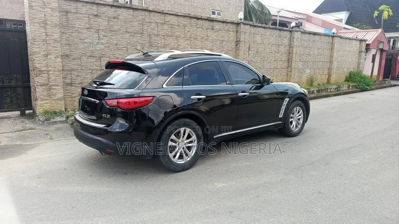 Infiniti FX35 2011 Black