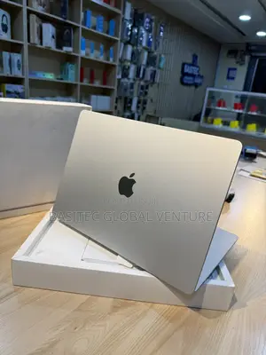 Laptop Apple MacBook Air 2025 M4 16GB Intel Core i7 SSD 256GB