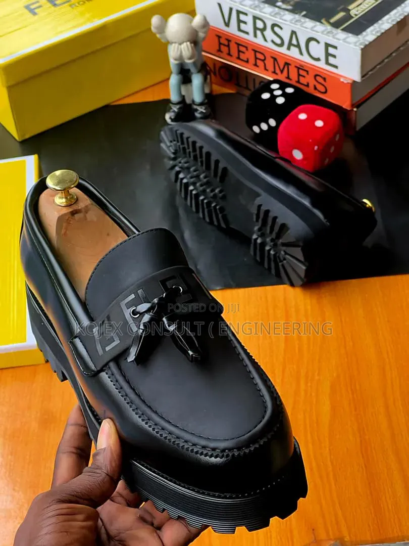 Fendi Luxury Men Shoe