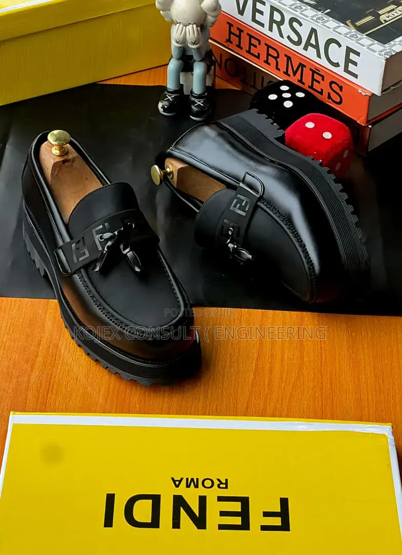 Fendi Luxury Men Shoe