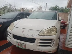 Porsche Cayenne 2009 White