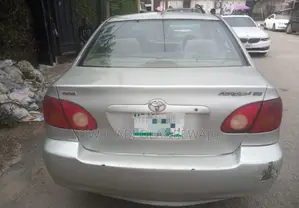 Toyota Corolla 2004 Silver