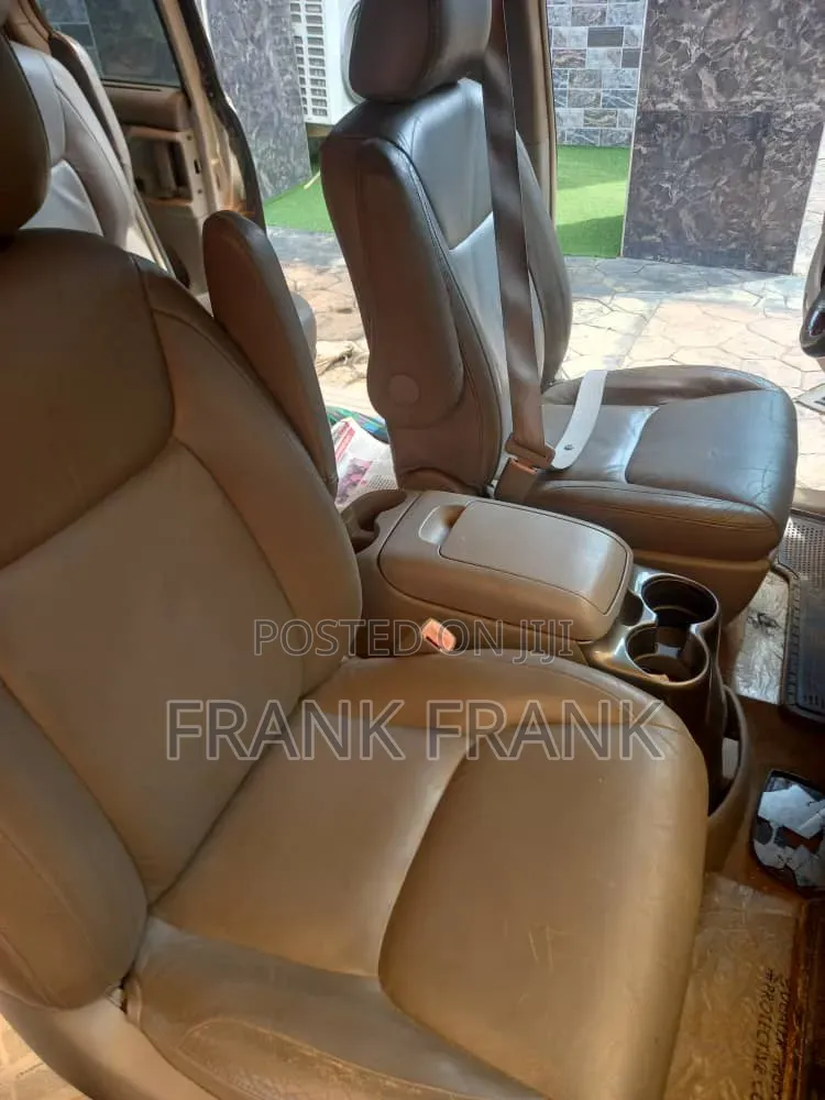 Toyota Sienna XLE 2005 Silver