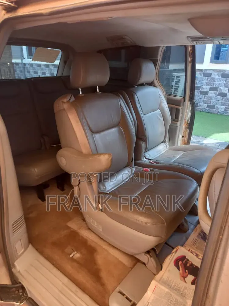 Toyota Sienna XLE 2005 Silver