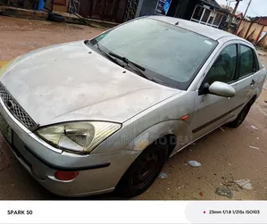 Ford Focus 1.6 Ambiente 2005 Silver