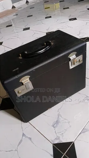 Singer Sewing Machine 221 Featherweight With Box