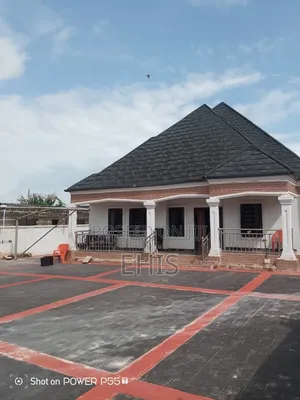 3bdrm Bungalow in Abuja Quarter Obe, Benin City for rent