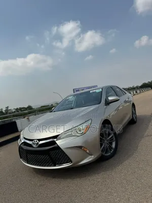 Toyota Camry 2016 Silver
