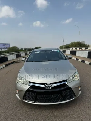 Toyota Camry 2016 Silver