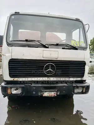 Mercedes Benz Water Tanker