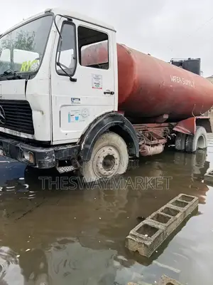 Mercedes Benz Water Tanker