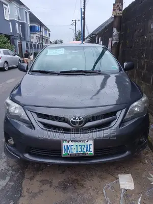 Toyota Corolla Altis 2010 Gray
