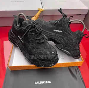 Balenciaga Sneakers 40-46 Available