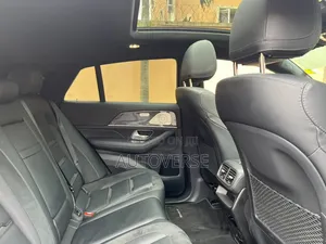 Mercedes-Benz GLE-Class 2021 Blue