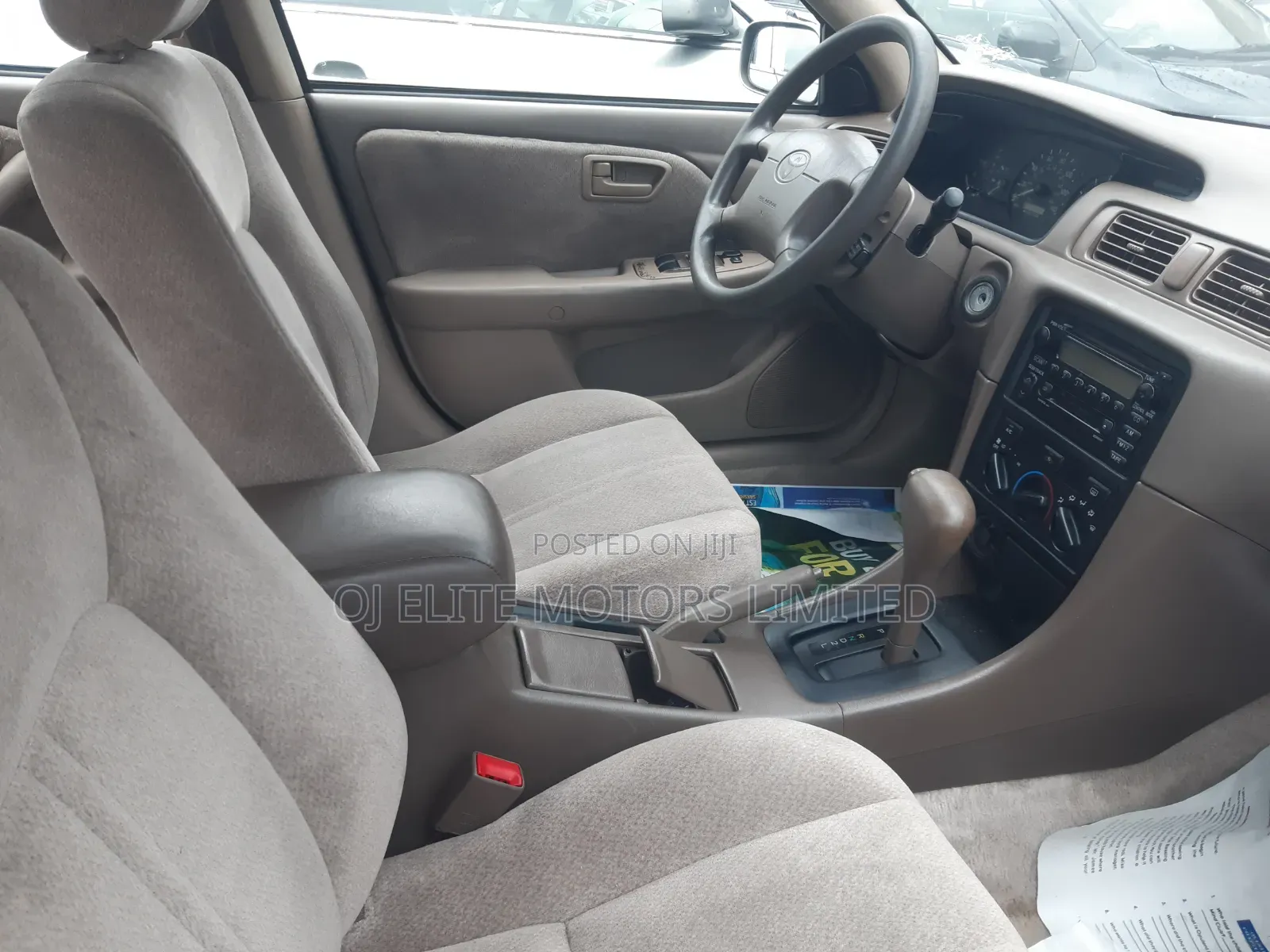 Toyota Camry 2001 Silver