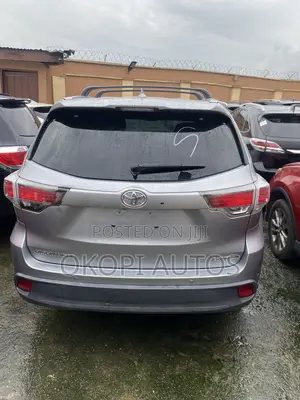 Toyota Highlander 2015 Silver