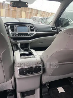 Toyota Highlander 2015 Silver