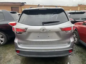Toyota Highlander 2015 Silver