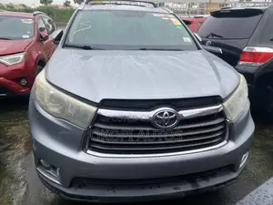 Toyota Highlander 2015 Silver