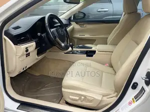 Lexus ES 2014 White
