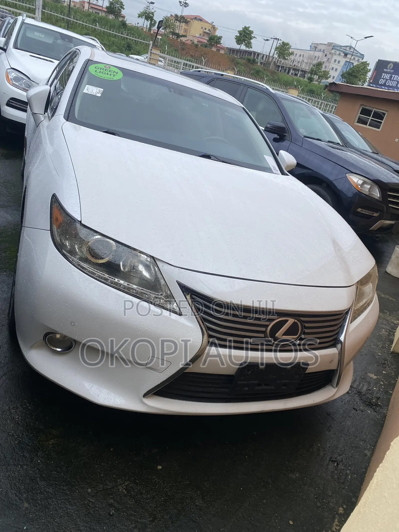 Lexus ES 2014 White