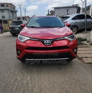 Toyota RAV4 XLE AWD (2.5L 4cyl 6A) 2016 Burgundy