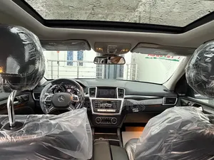 Mercedes-Benz M Class 2015 Black