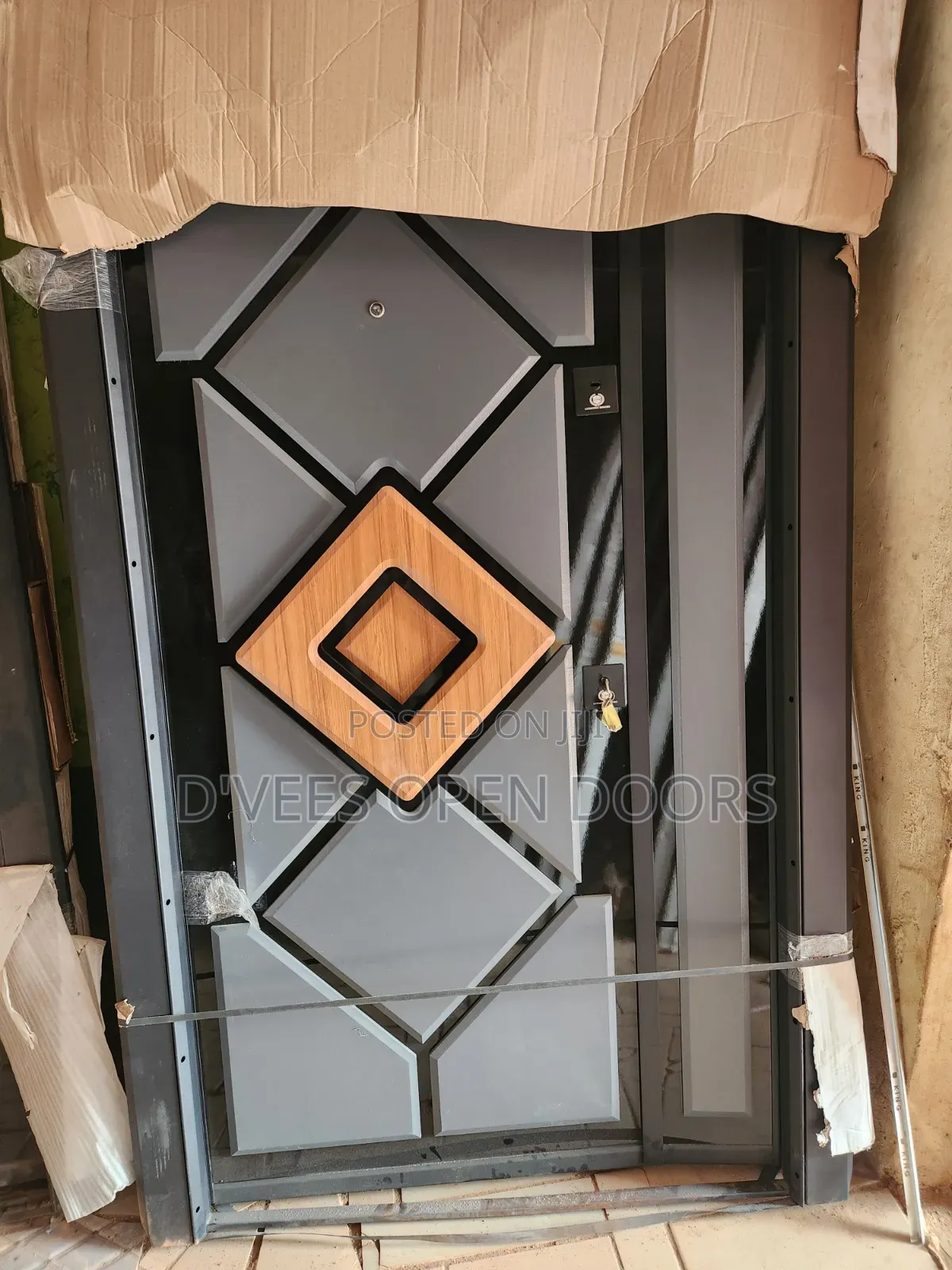 Tiles Doors