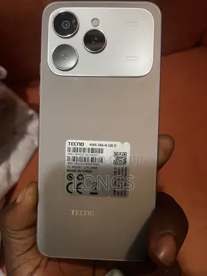Tecno Spark 40 256 GB Silver