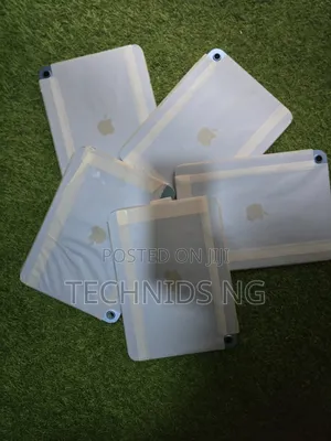 New Apple iPad (2025) 128 GB Blue