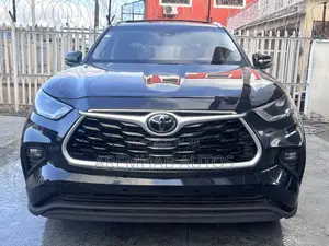 Toyota Highlander XLE AWD 2024 Black