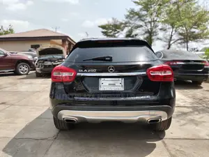 Mercedes-Benz GLA 250 2016 Black