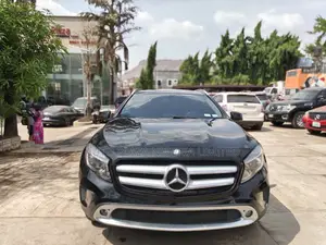 Mercedes-Benz GLA 250 2016 Black
