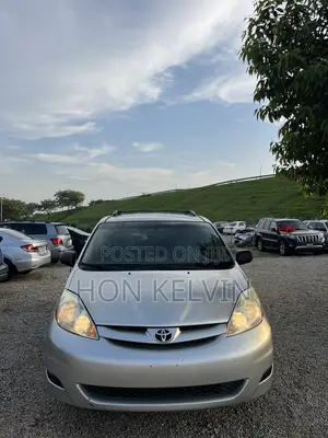 Toyota Sienna CE AWD 2006 Silver