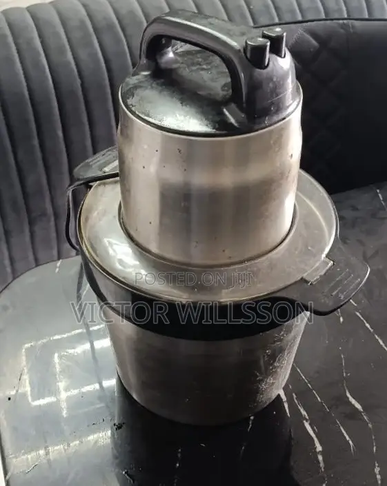 Poundo Yam and Two Pepper Blender