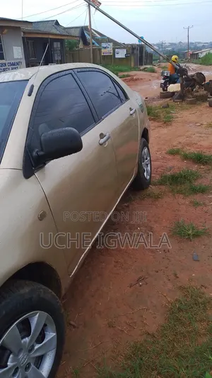 Toyota Corolla 1.6 Sol 2005 Gold