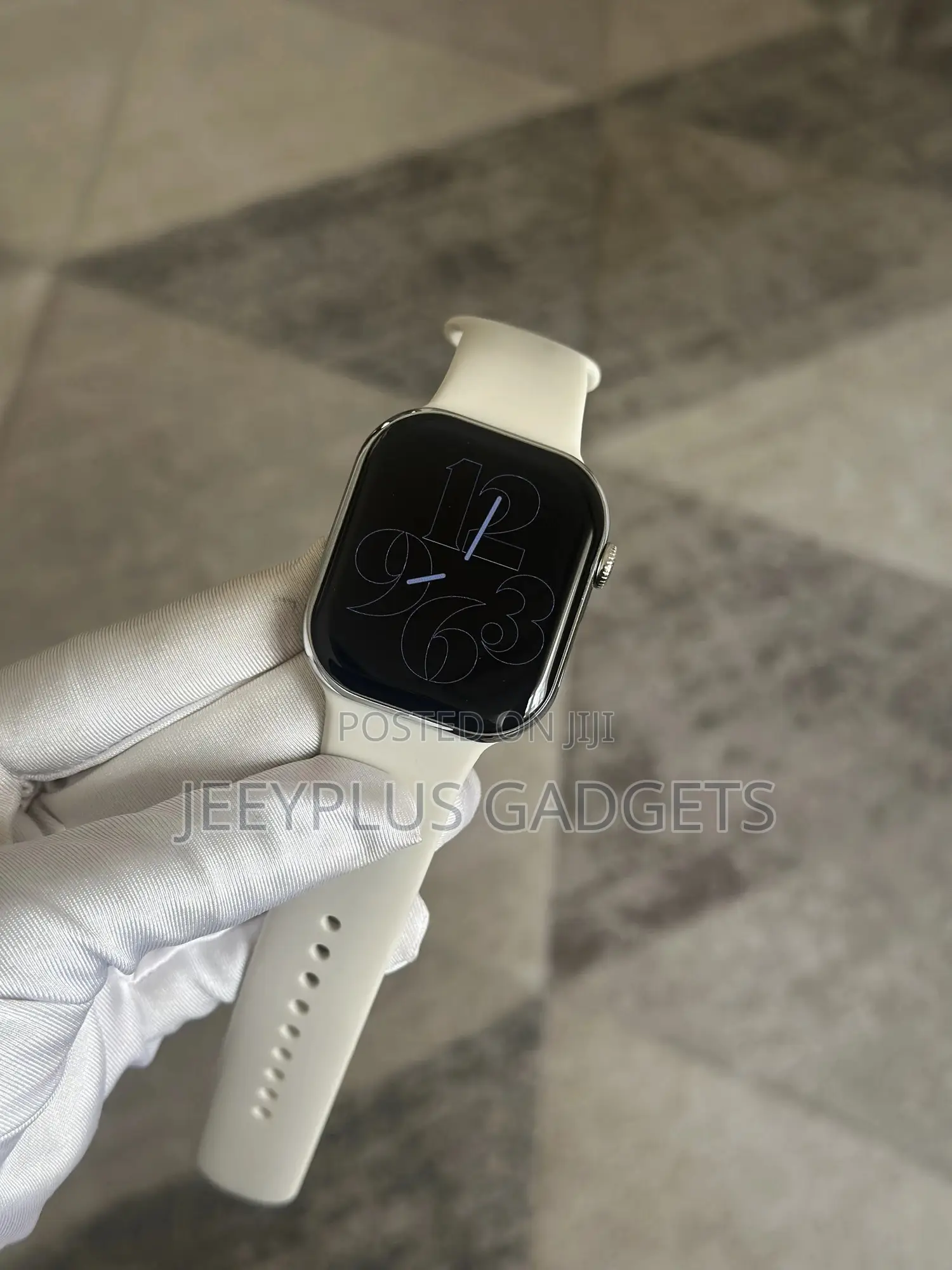 Hello 26 Plum Watch 11