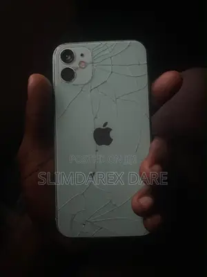 Apple iPhone 11 64 GB Green