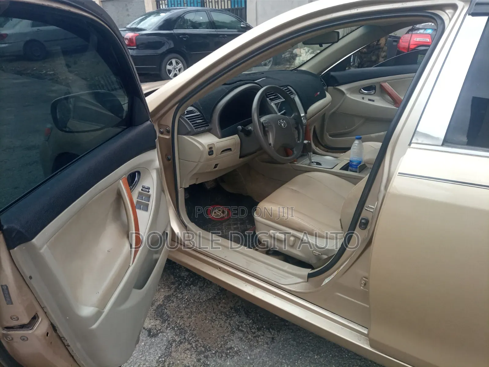 Toyota Camry 2010 Gold