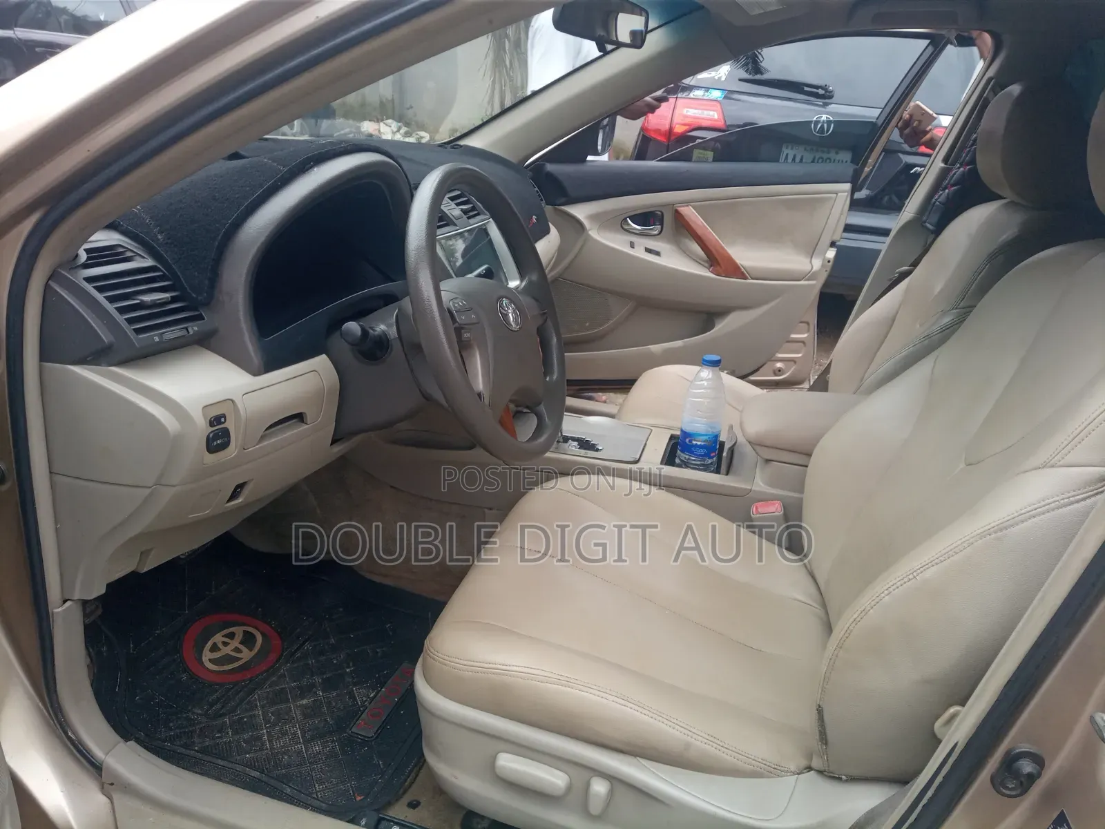 Toyota Camry 2010 Gold