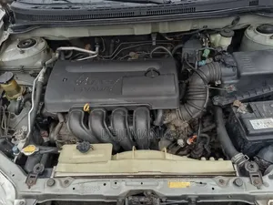 Toyota Corolla 2004 Silver