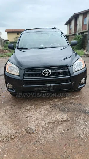 Toyota RAV4 2010 Black