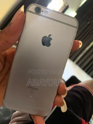 Apple iPhone 6s 32 GB Gray