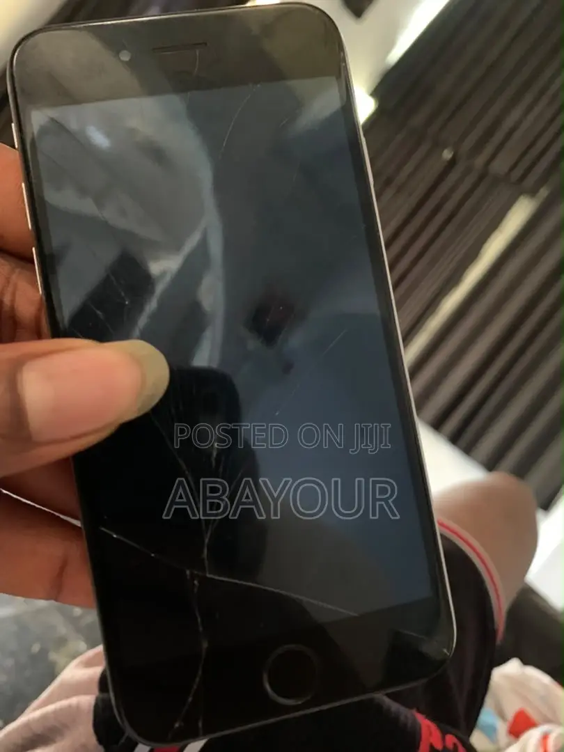 Apple iPhone 6s 32 GB Gray