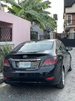 Hyundai Accent 2011 Black