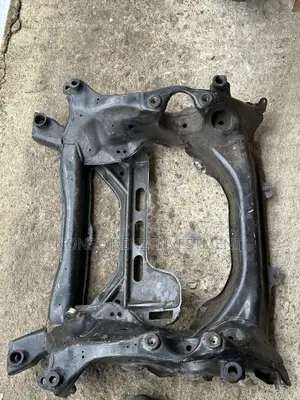 Front Engine Beam GLK 350