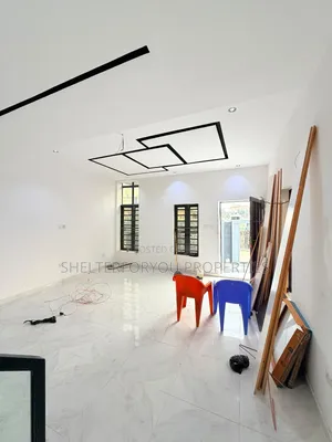 4bdrm Duplex in Mende for sale