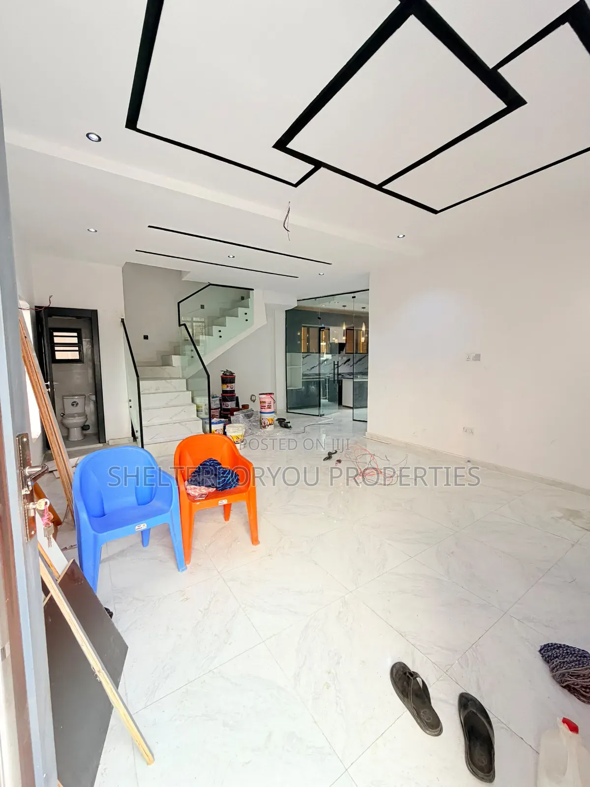 4bdrm Duplex in Mende for sale