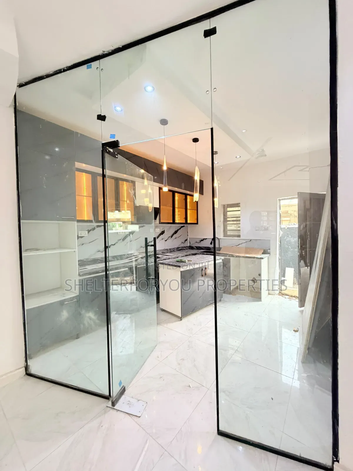 4bdrm Duplex in Mende for sale